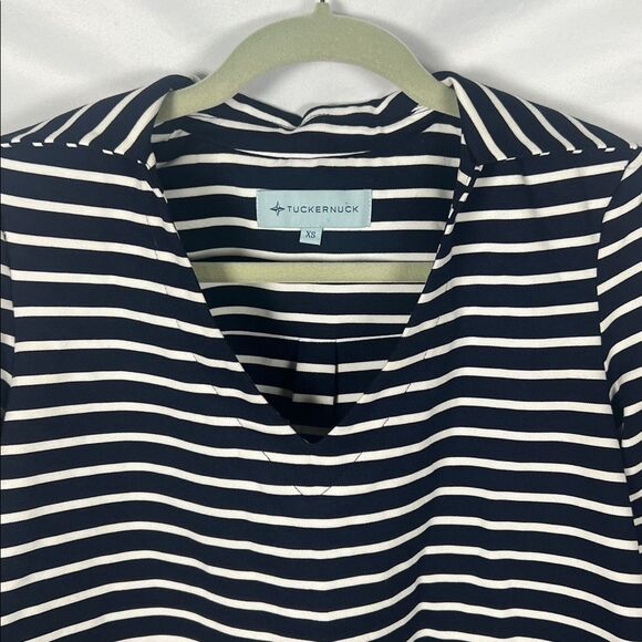 Tuckernuck Navy and White Structured Top size XS - Picture 1 of 3